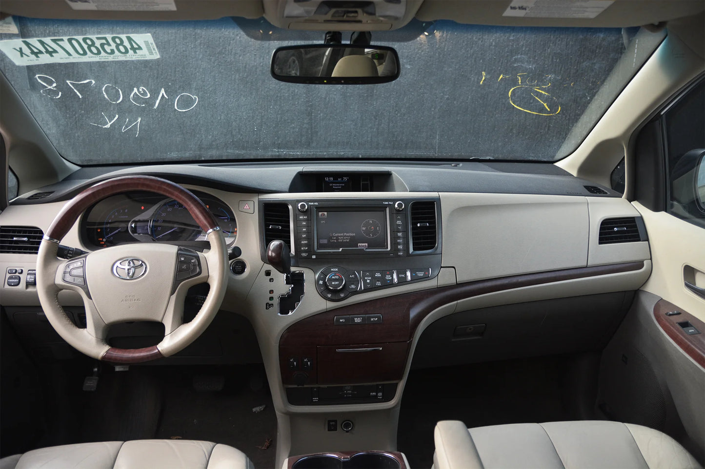2011 TOYOTA SIENNA XLE - Fast Wheel