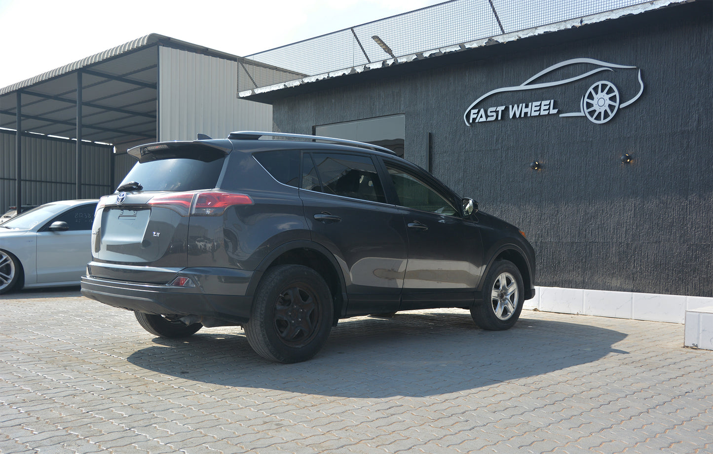 2017 Toyota Rav4 Le - Fast Wheel