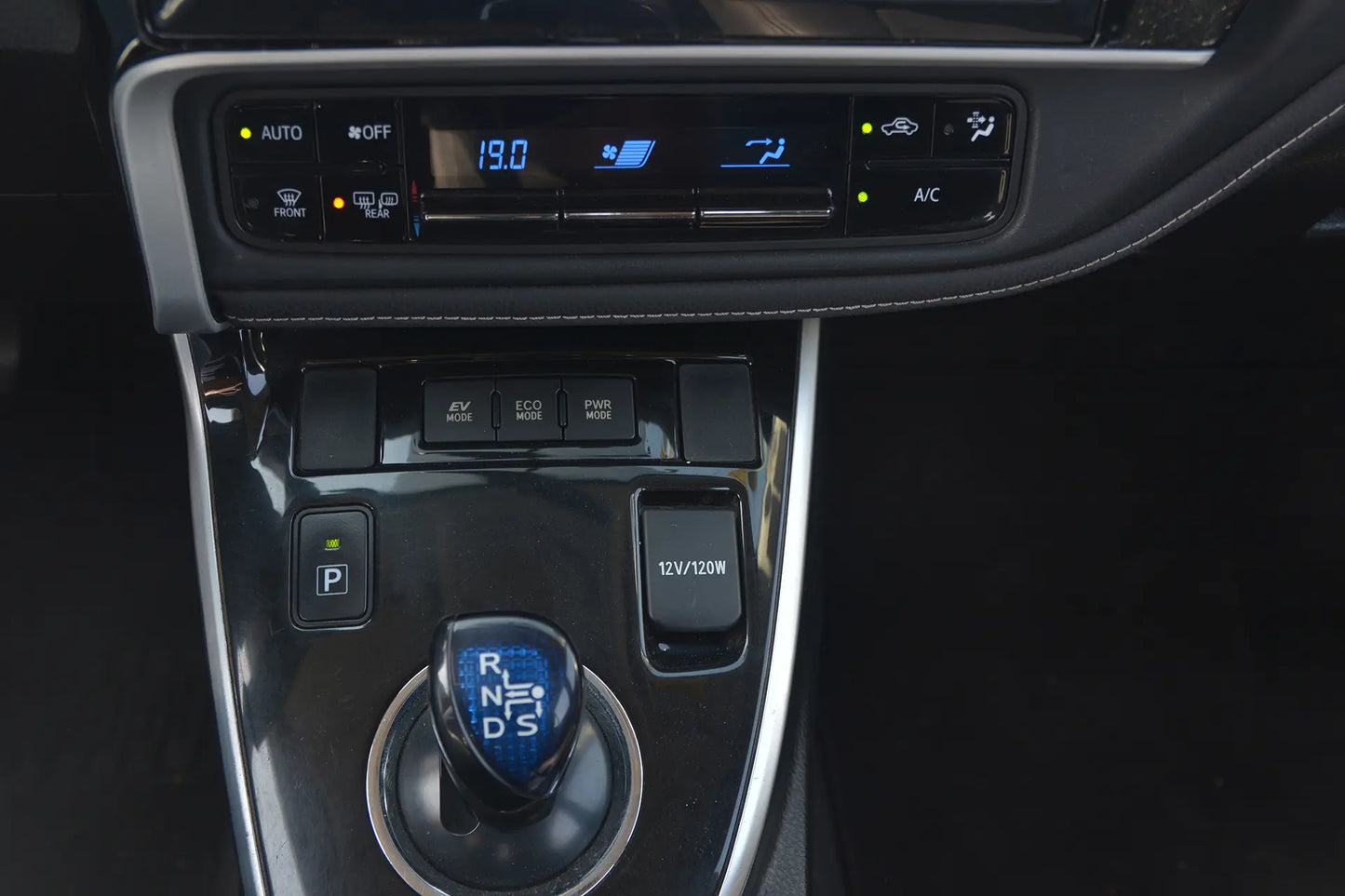 2018 Toyota Corolla Hybrid - Fast Wheel