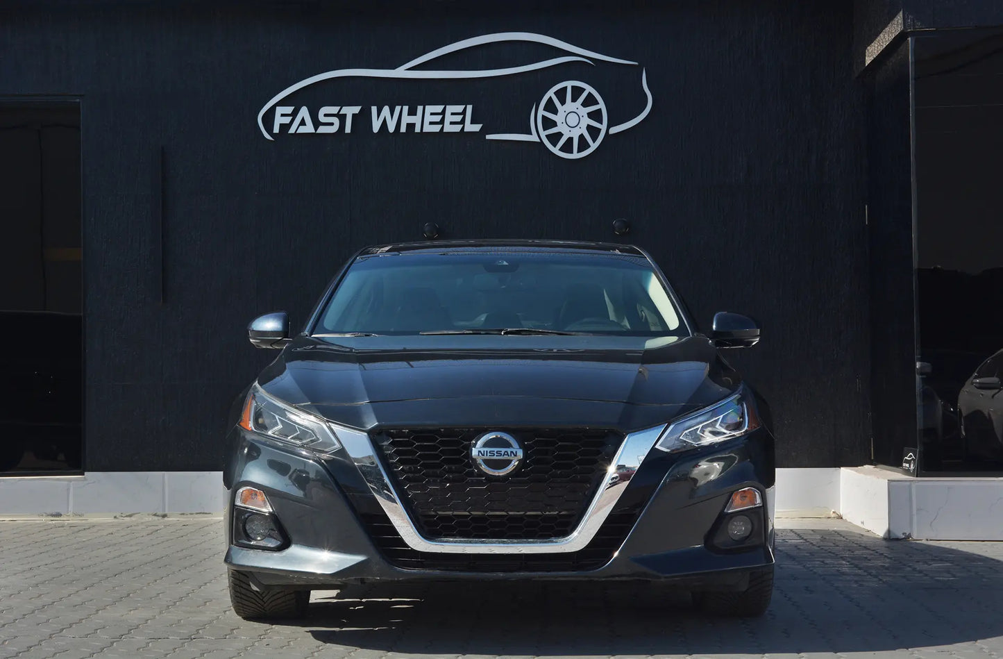 2019 Nissan Altima Platinum - Fast Wheel