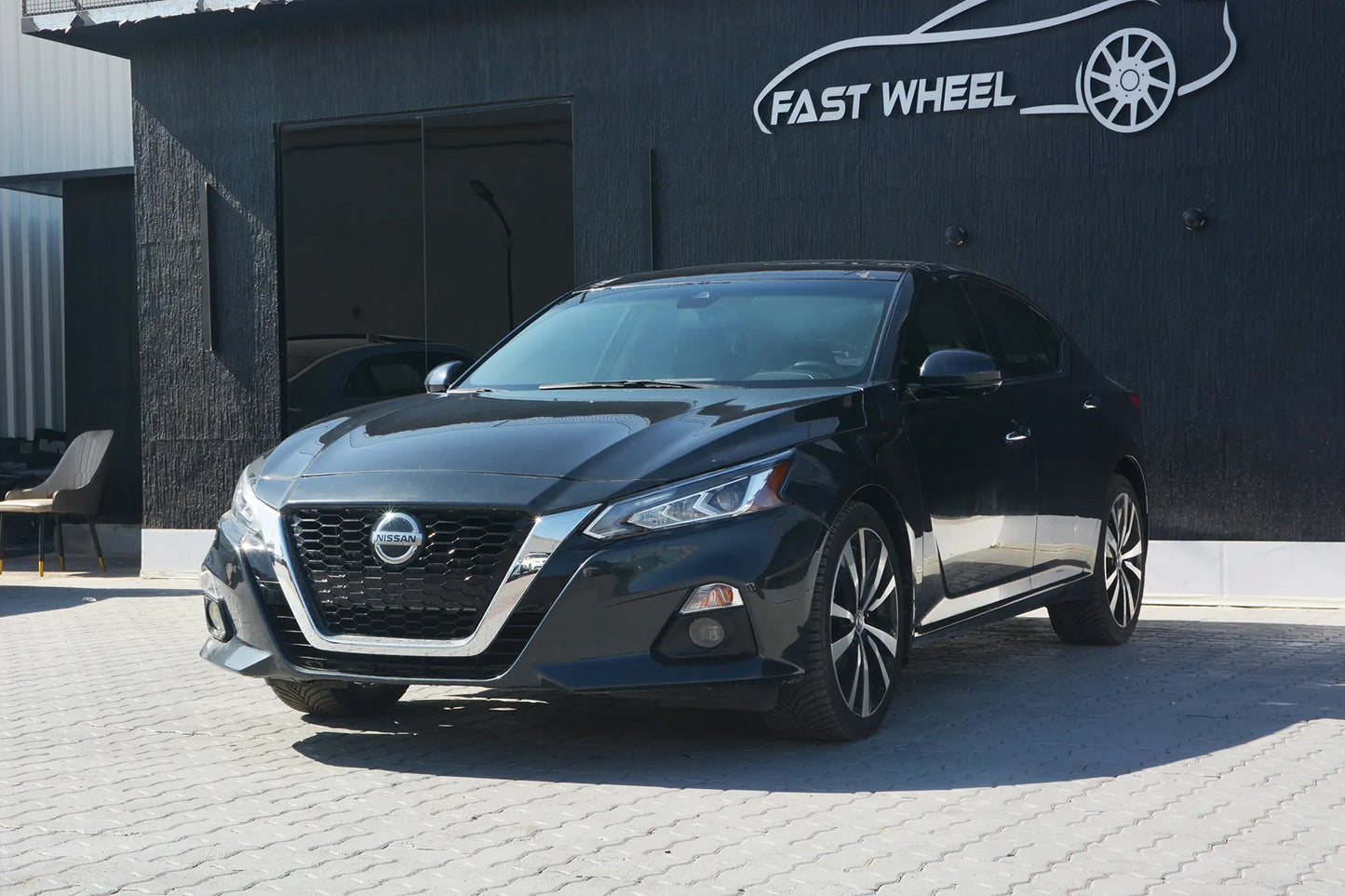 2019 Nissan Altima Platinum - Fast Wheel
