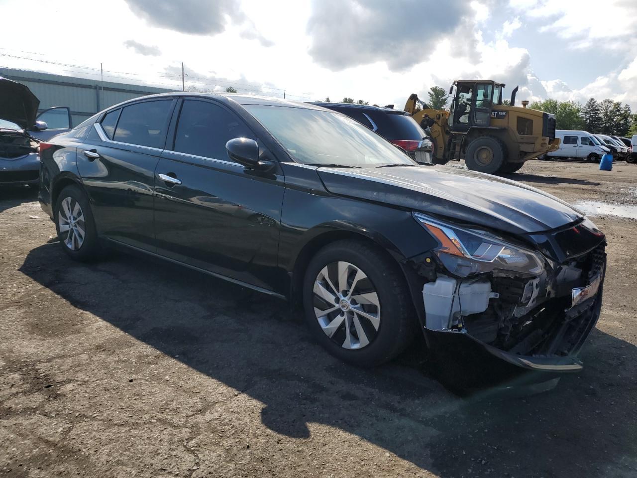 2019 Nissan Altima, S - Fast Wheel