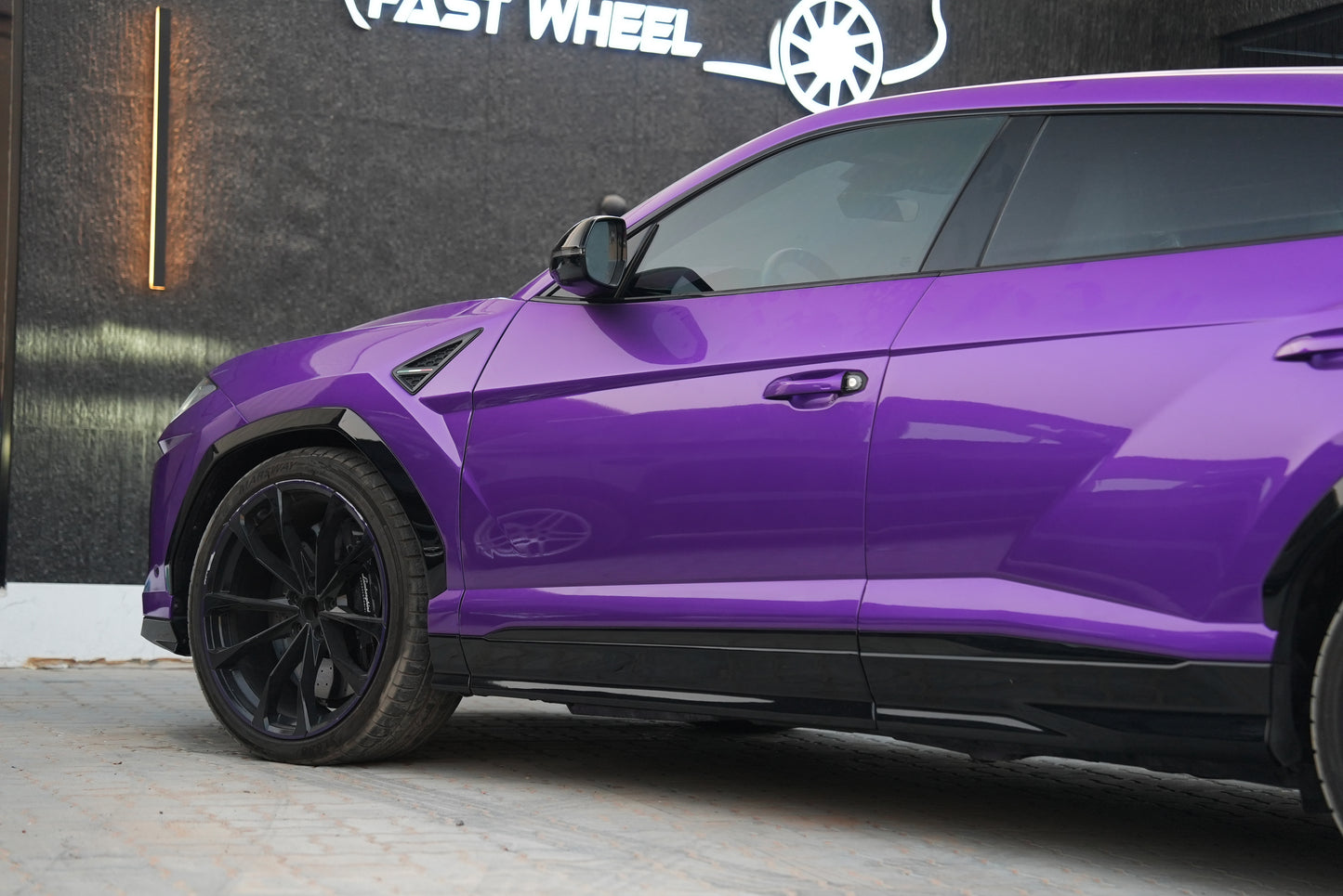 2020 LAMBORGHINI URUS - Fast Wheel