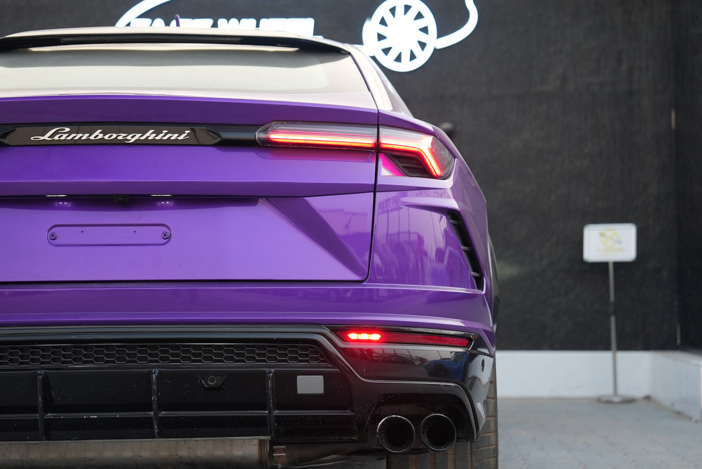 2020 LAMBORGHINI URUS - Fast Wheel