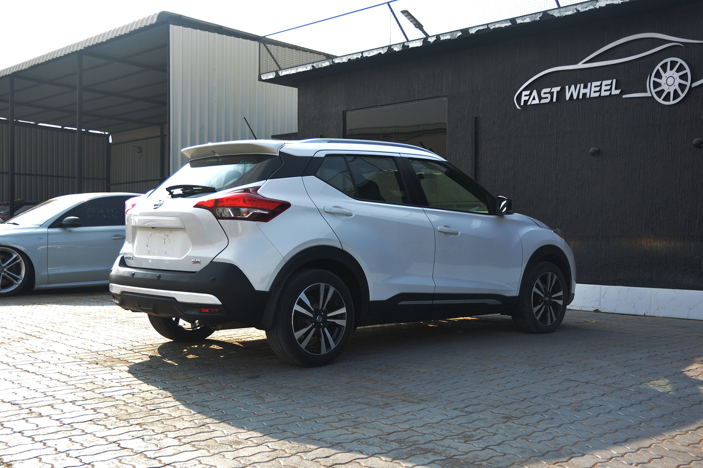 2020 Nissan Kicks SR - Fast Wheel