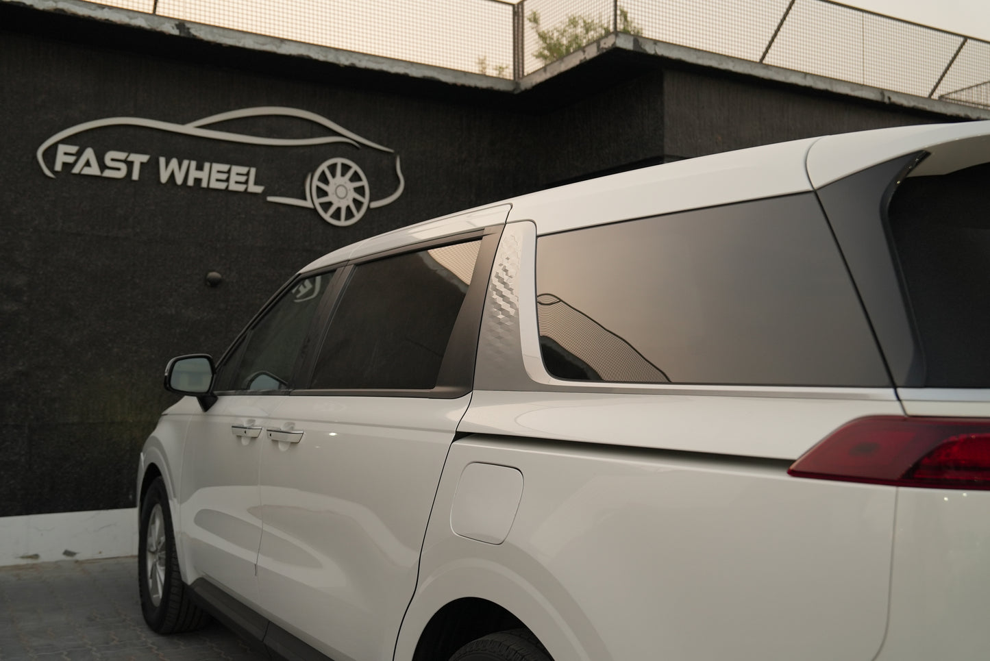 2022 KIA Carnival, LX - Fast Wheel