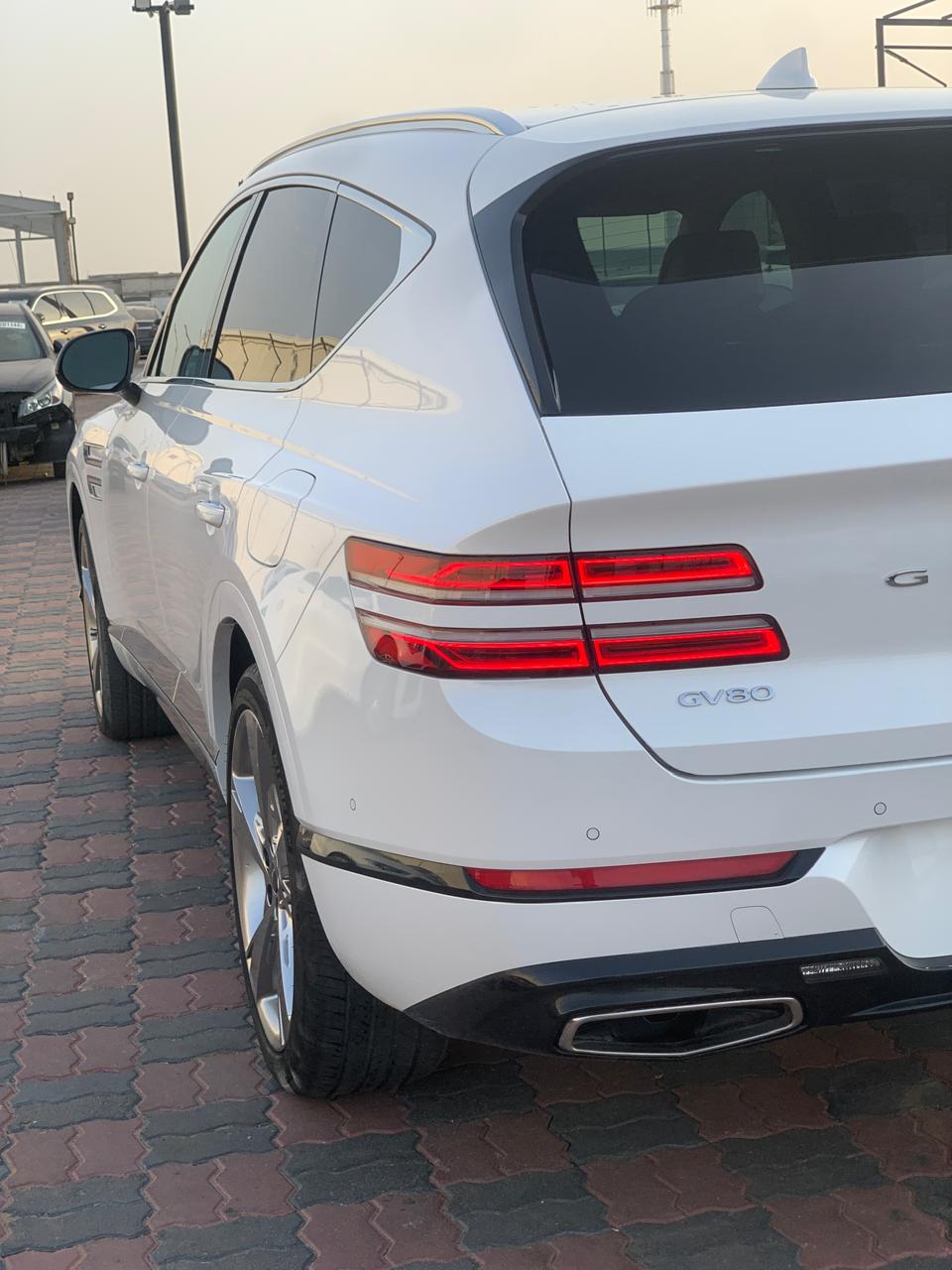 2023 HYUNDAI GENSIS - Fast Wheel