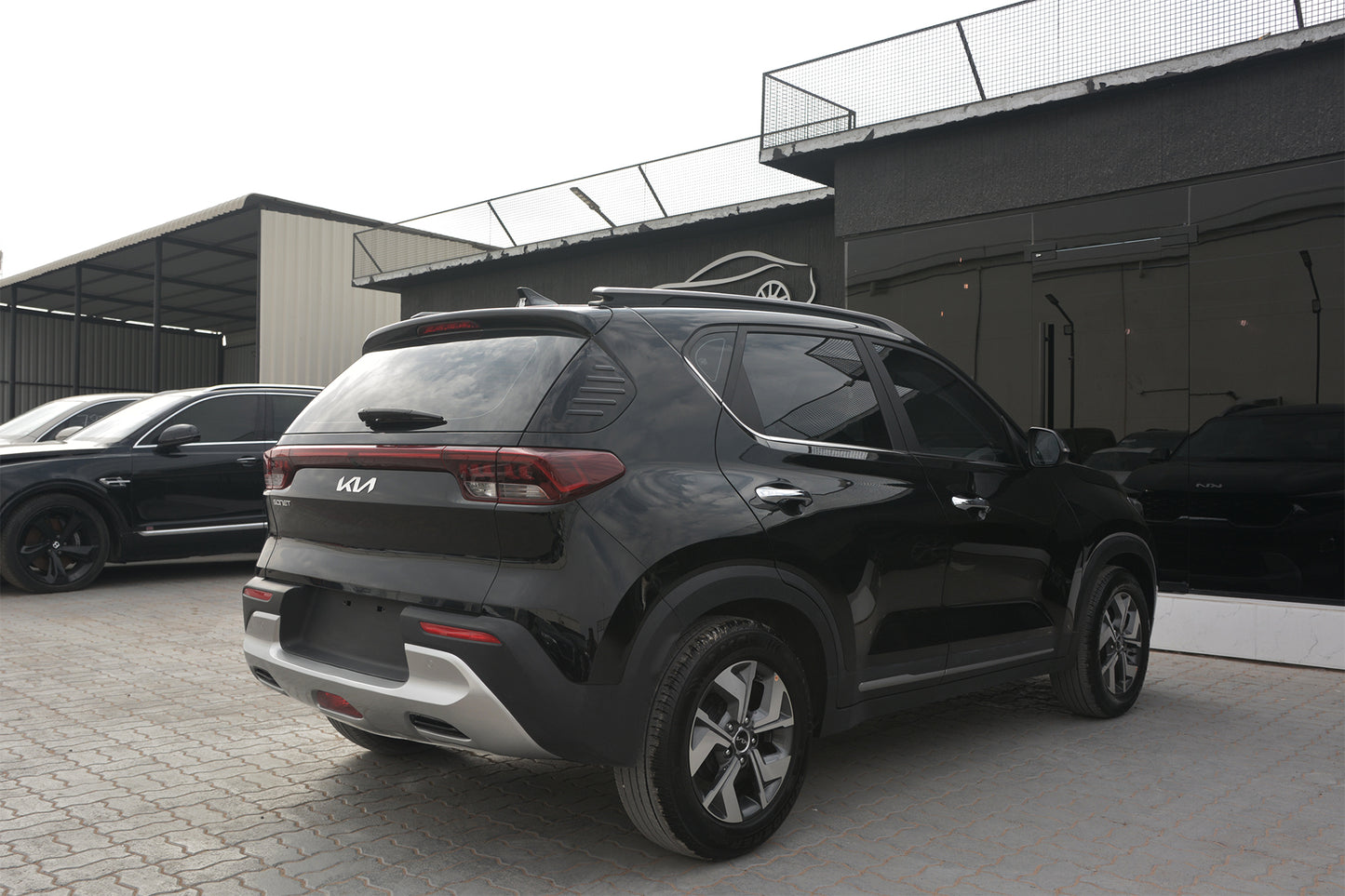 2023 Kia Sonet - Fast Wheel
