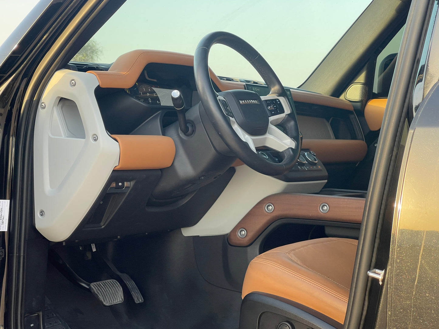 2023 LAND ROVER DEFENDER P400 - Fast Wheel