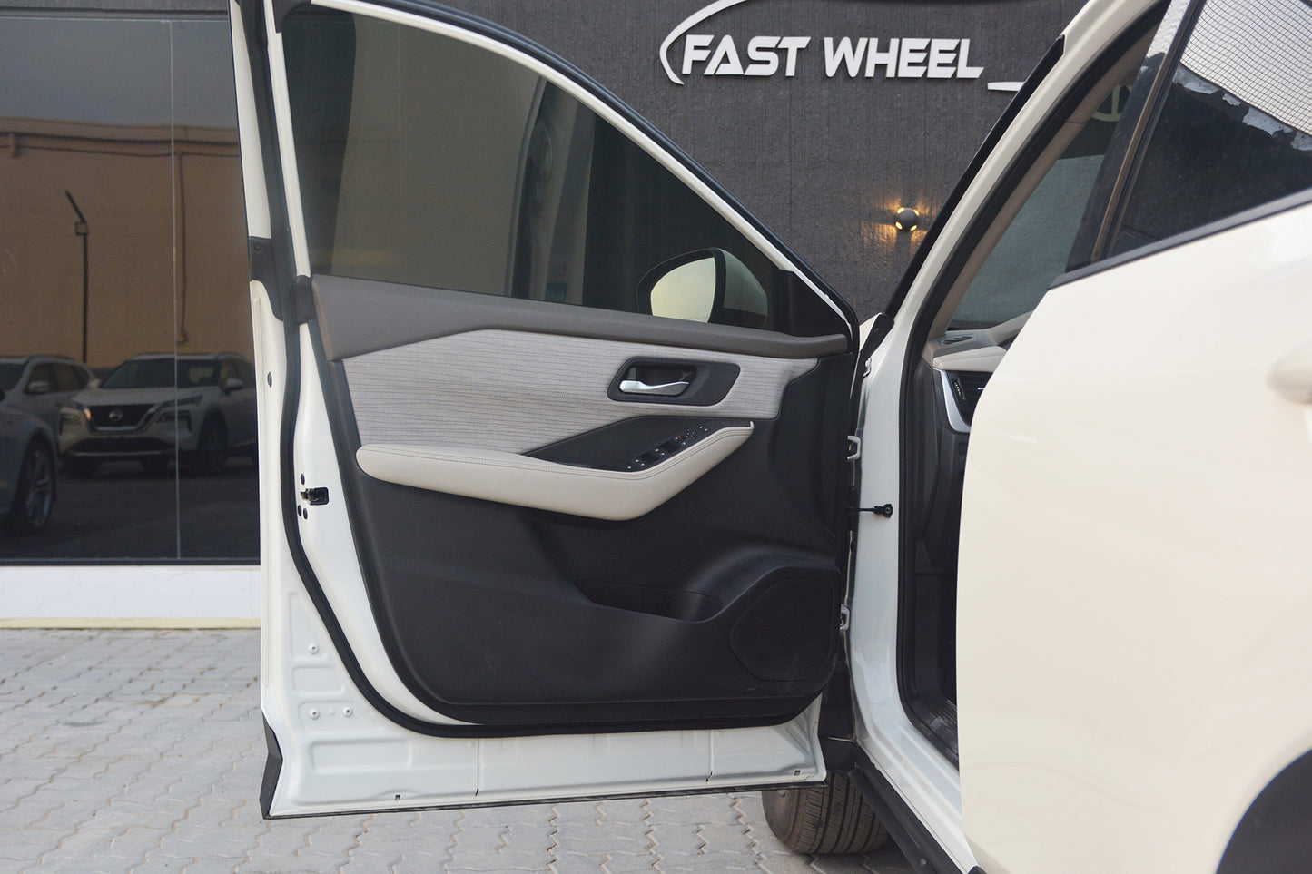 2023 NISSAN X- TRAIL (GCC) - Fast Wheel