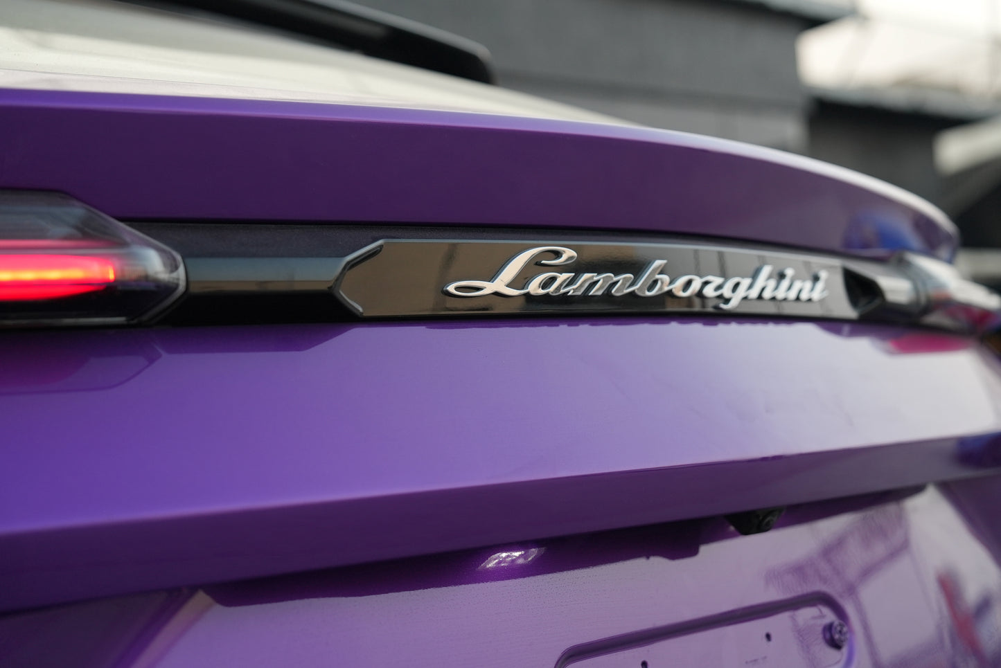 2020 LAMBORGHINI URUS