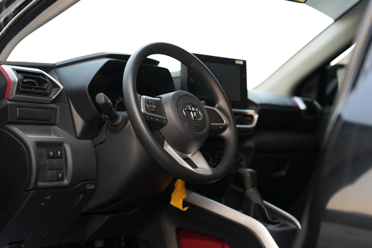 2023 TOYOYA RAIZE E - Fast Wheel