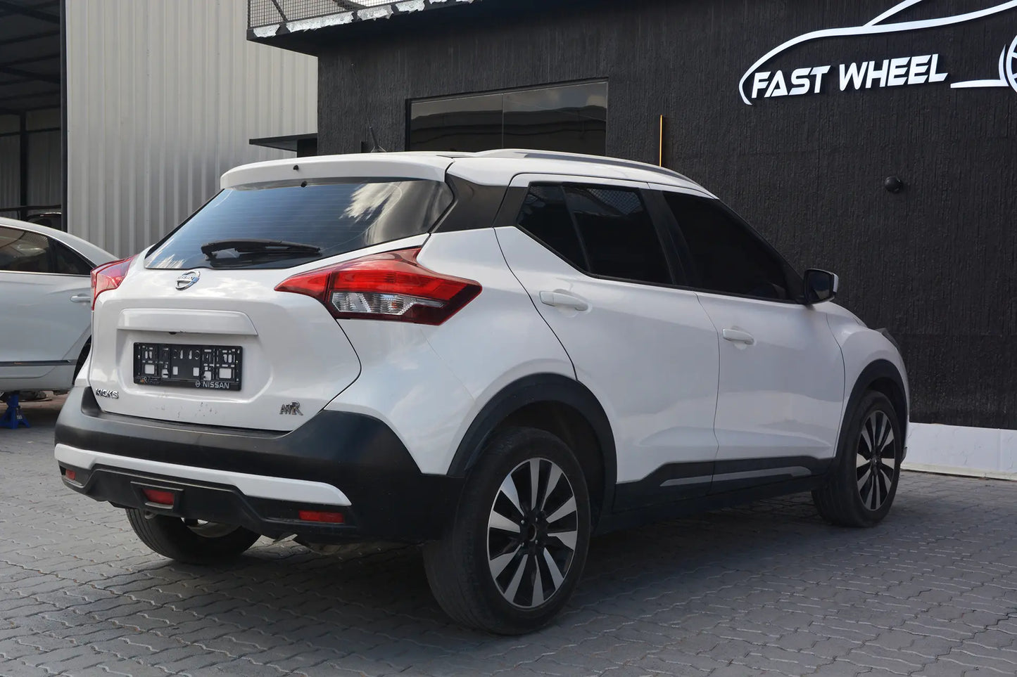 Nissan Kicks 2020 (GCC) - Fast Wheel