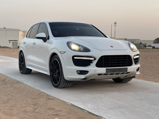 2014 Porsche Cayenne GTS