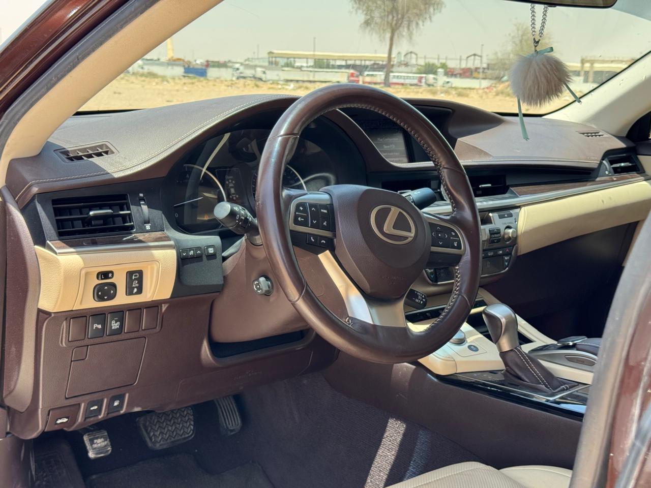 2017 LEXUS ES 250 - Fast Wheel