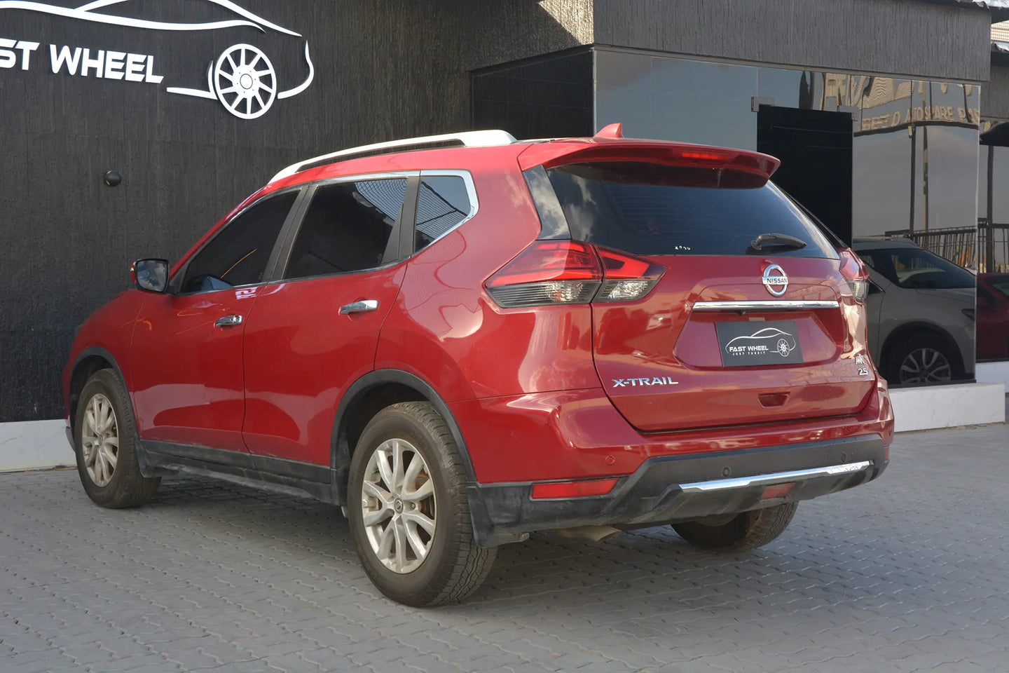 2019 NISSAN X- TRAIL (GCC) - Fast Wheel