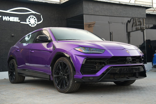 2020 LAMBORGHINI URUS