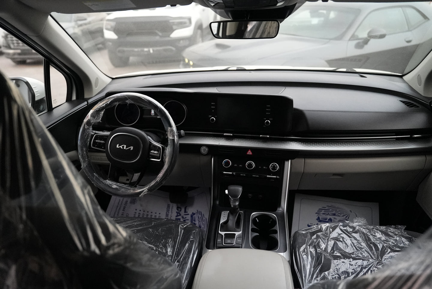 2022 KIA Carnival, LX - Fast Wheel