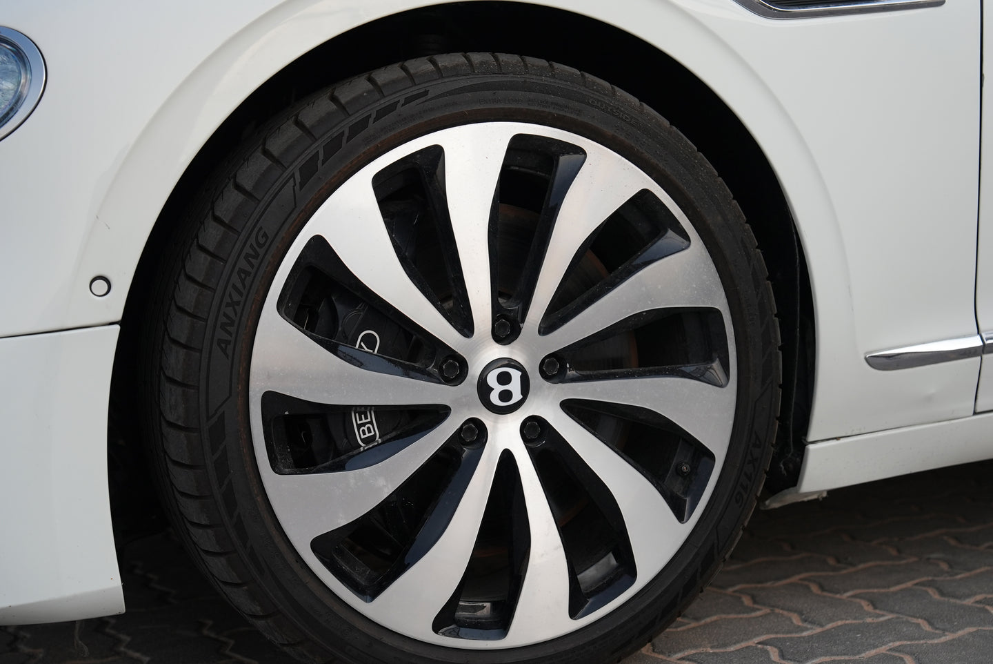 2023 Bentley Flying Spur Azure - Fast Wheel
