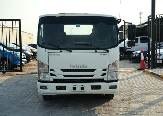 2023 Isuzu NPR recovery - Fast Wheel