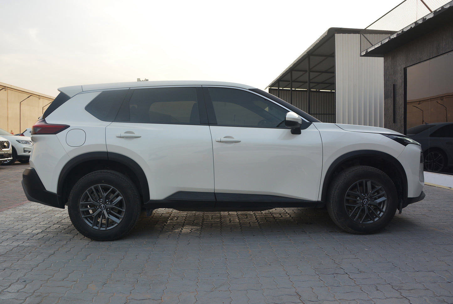 2023 NISSAN X- TRAIL (GCC) - Fast Wheel