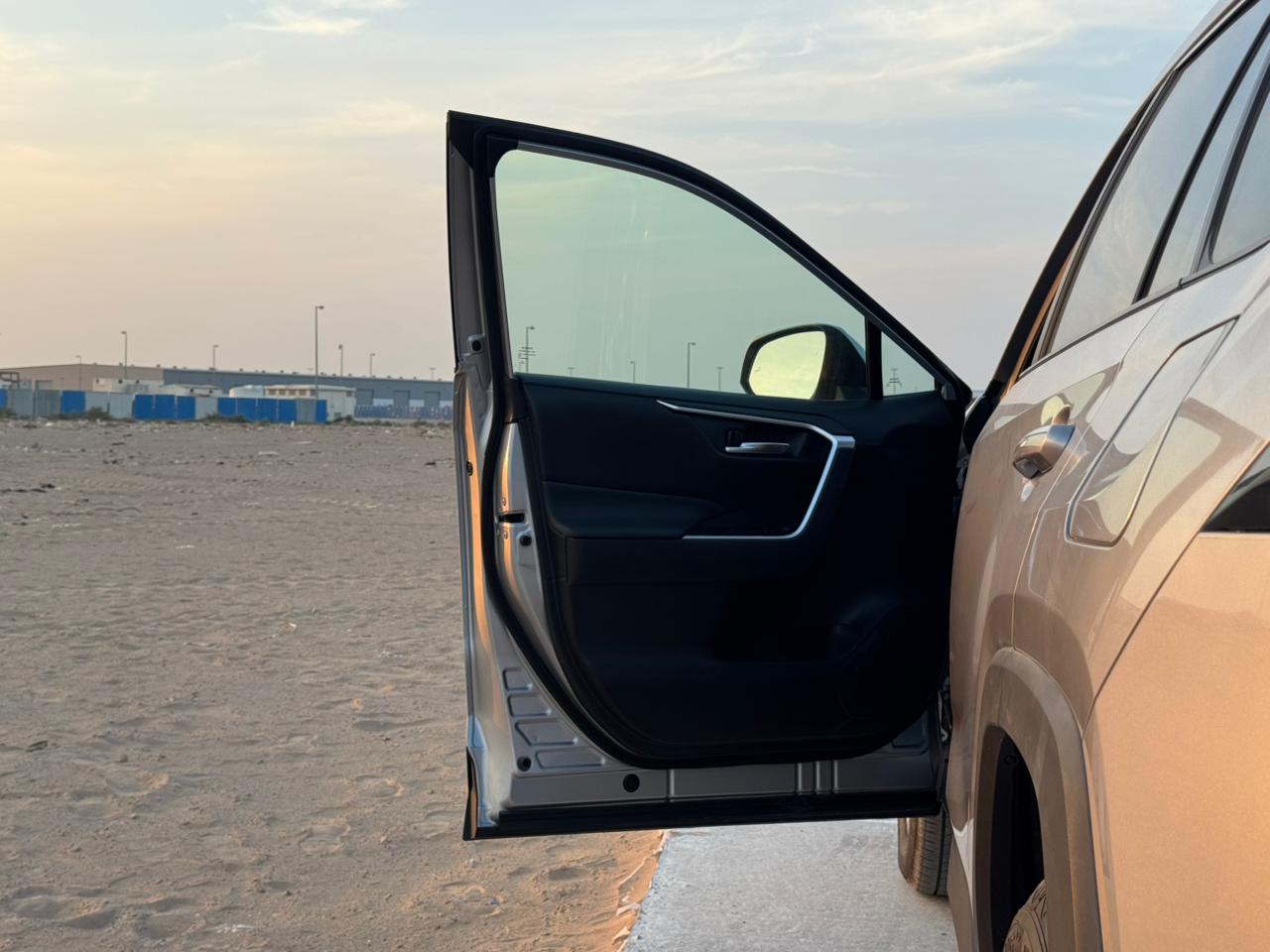 2024 TOYOTA RAV4 XLE - Fast Wheel