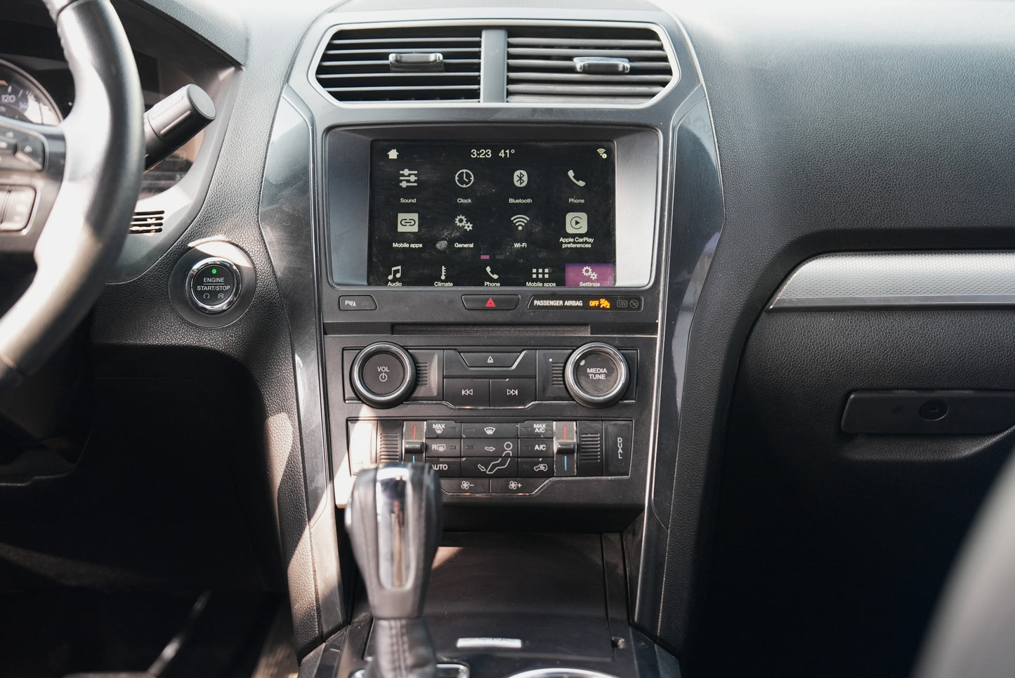 2018 Ford Explorer XLT - Fast Wheel