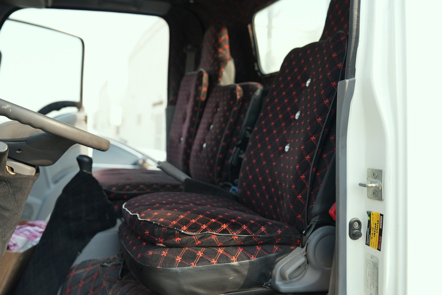 2023 Isuzu NPR recovery - Fast Wheel