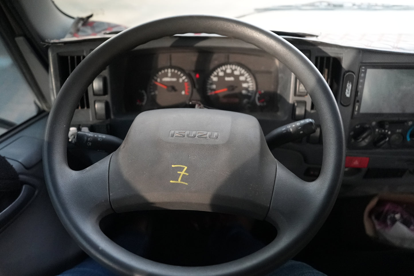 2023 Isuzu NPR recovery - Fast Wheel