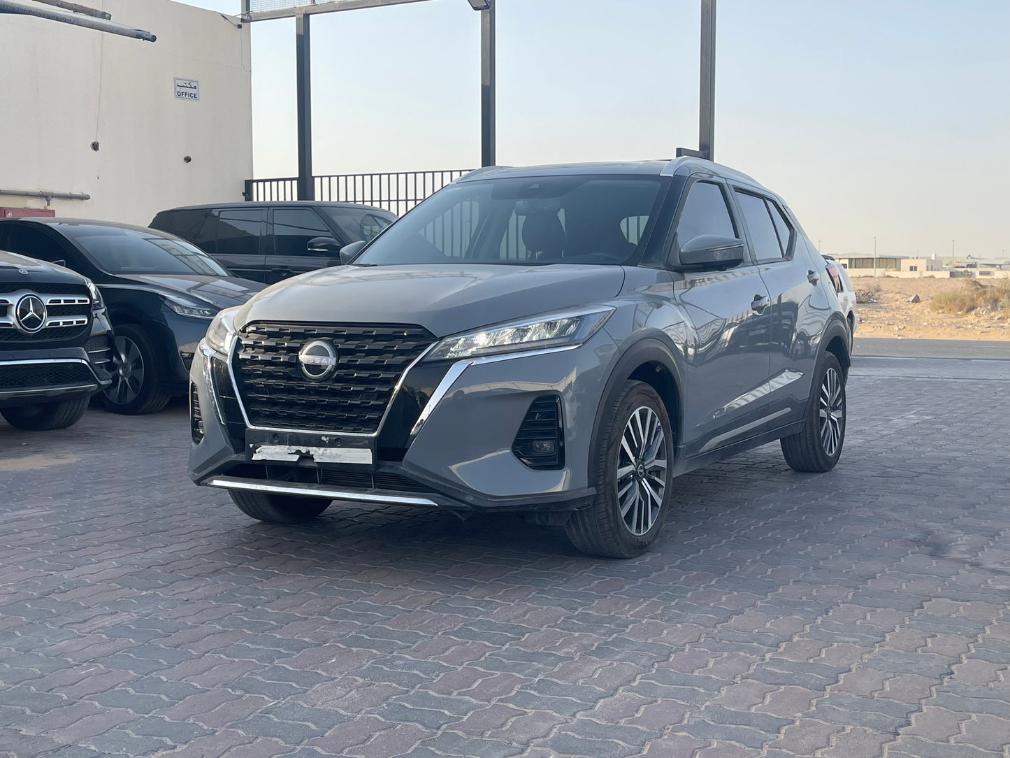 Nissan Kicks 2024 Clean title(GCC) - Fast Wheel