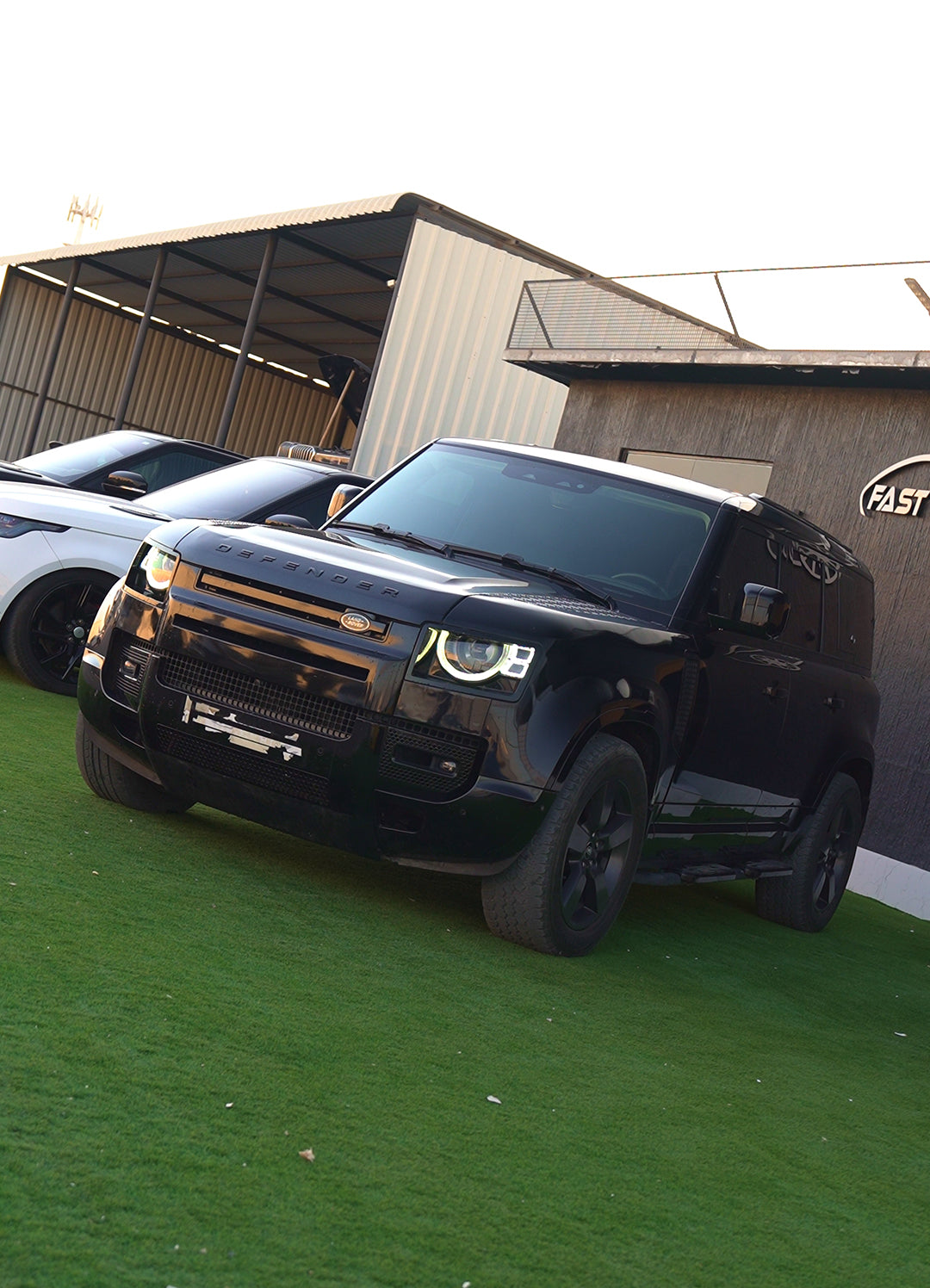 Land Rover Defender P400 - Fast Wheel