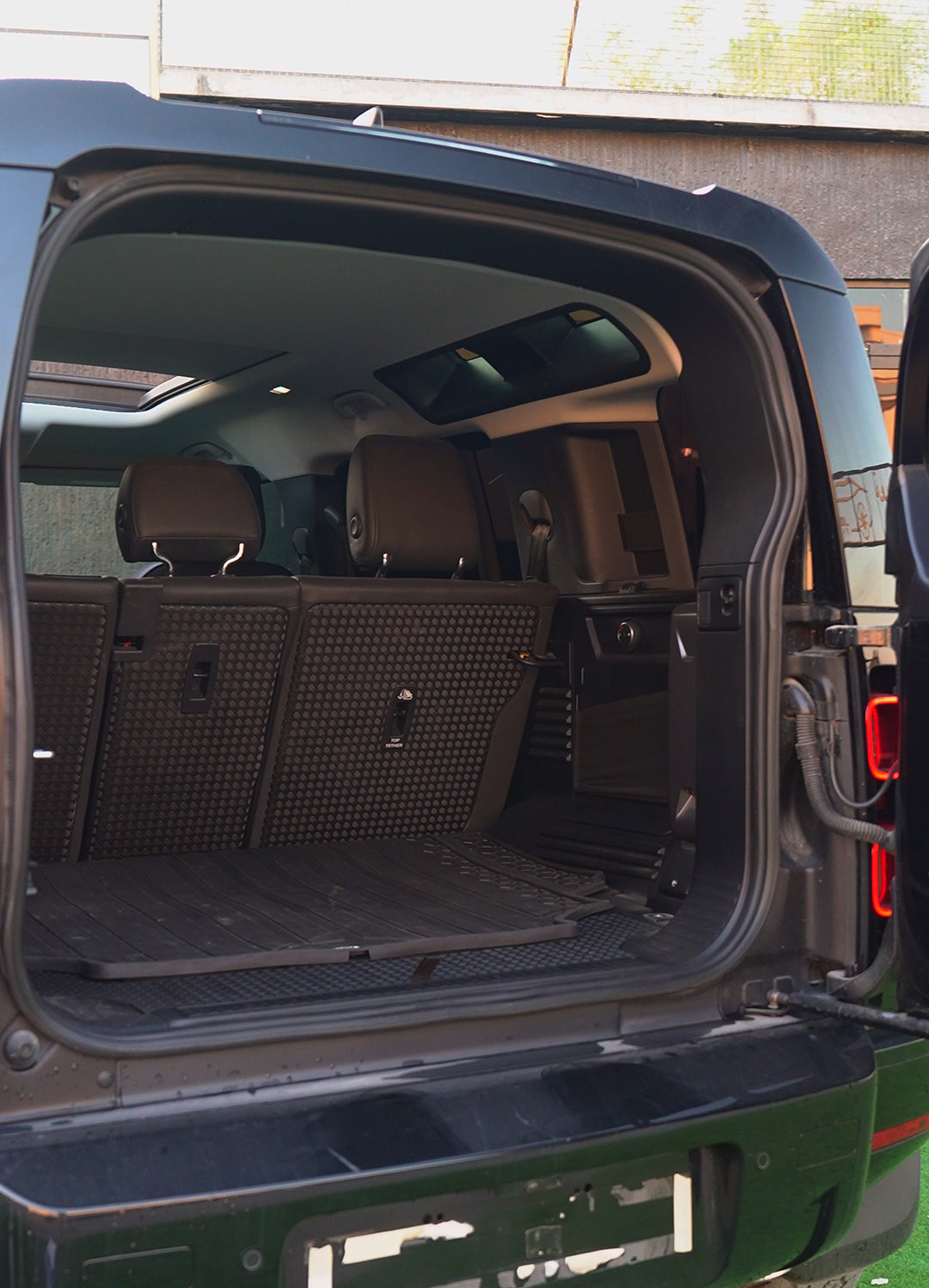 Land Rover Defender P400 - Fast Wheel