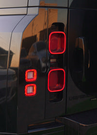 Land Rover Defender P400 - Fast Wheel