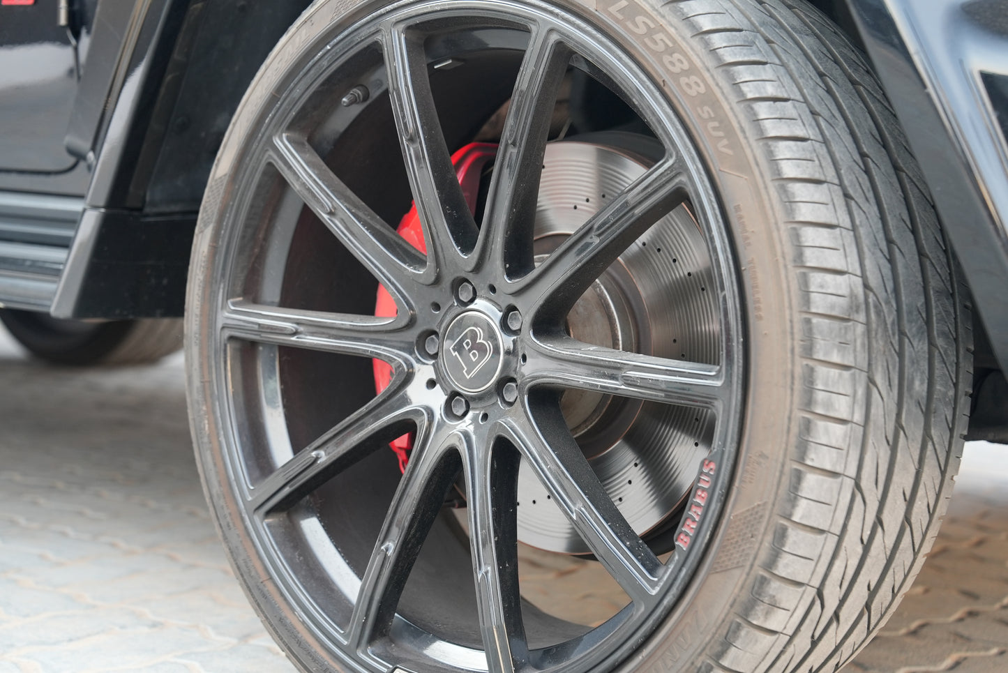 MERCEDES BRABUS G 700 - Fast Wheel